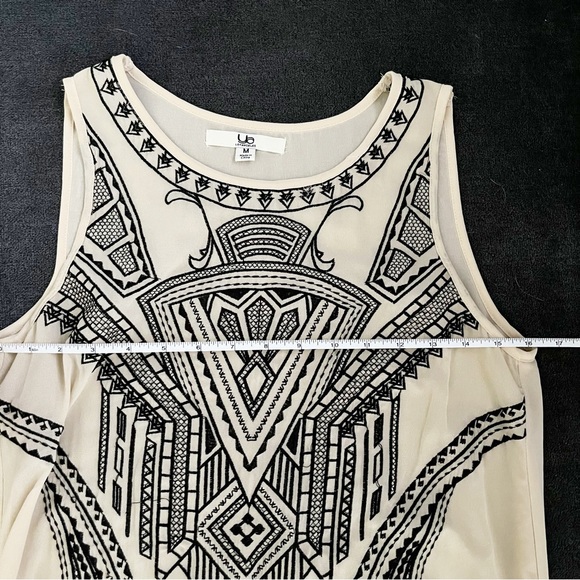 Ya Los Angeles Silk Sheer Art Deco Embroidered Sleeveless Blouse Top Size Medium - Picture 10 of 11